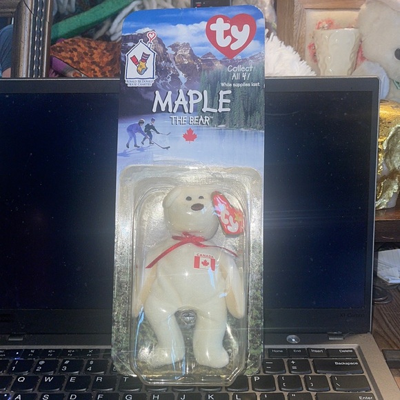 McDonald’s ty Maple the bear